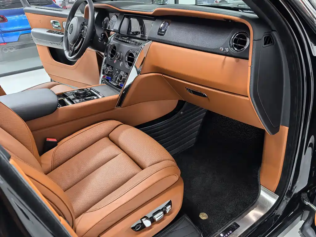 Cullinan 2018 4-seater Edition