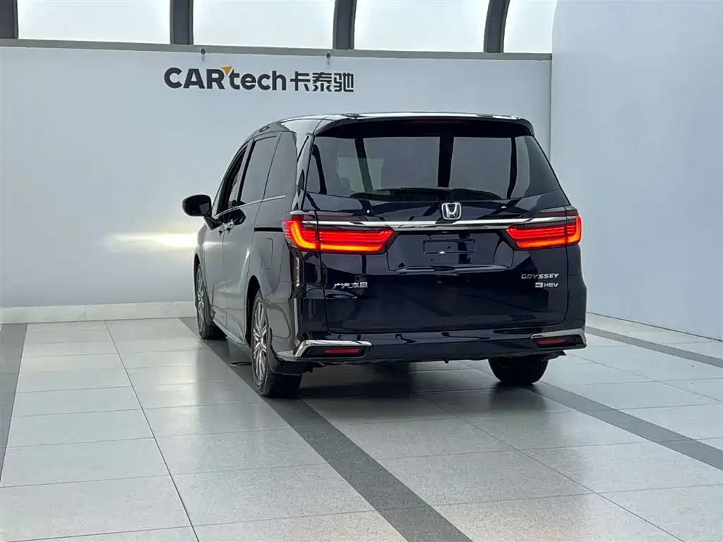 Odyssey 2022 2.0L e:HEV Shining Edition