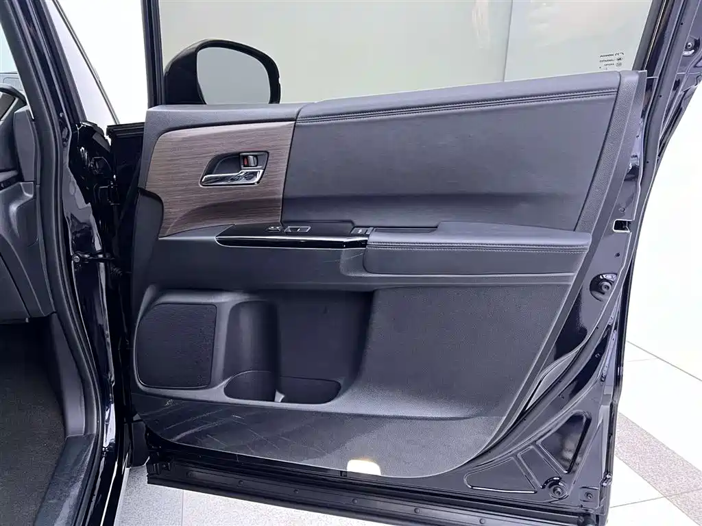 Odyssey 2022 2.0L e:HEV Shining Edition