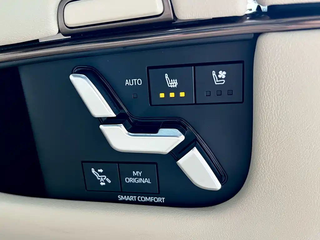 Alphard 2024 Model Double擎 2.5L Zhenxiang Edition