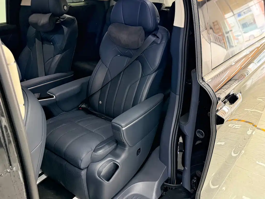 Dreams Explorer 2026款 PHEV Qiankun Ultra