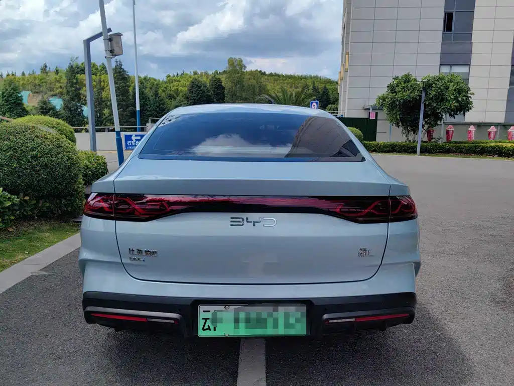 Qin L 2024 DM-i 80KM Leading Edition