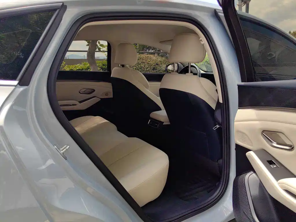 Qin L 2024 DM-i 80KM Leading Edition