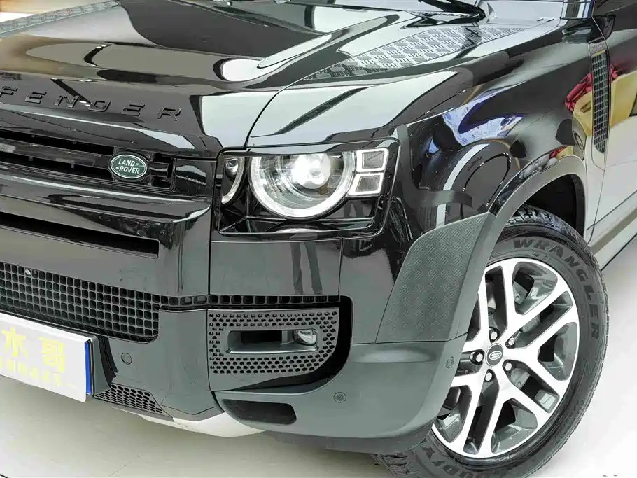 Land Rover Defender 2024 110 3.0T P400 Dark Special Edition