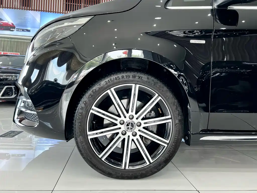 Mercedes-Benz V-Class 2022 260 L Long Wheelbase Luxury Edition