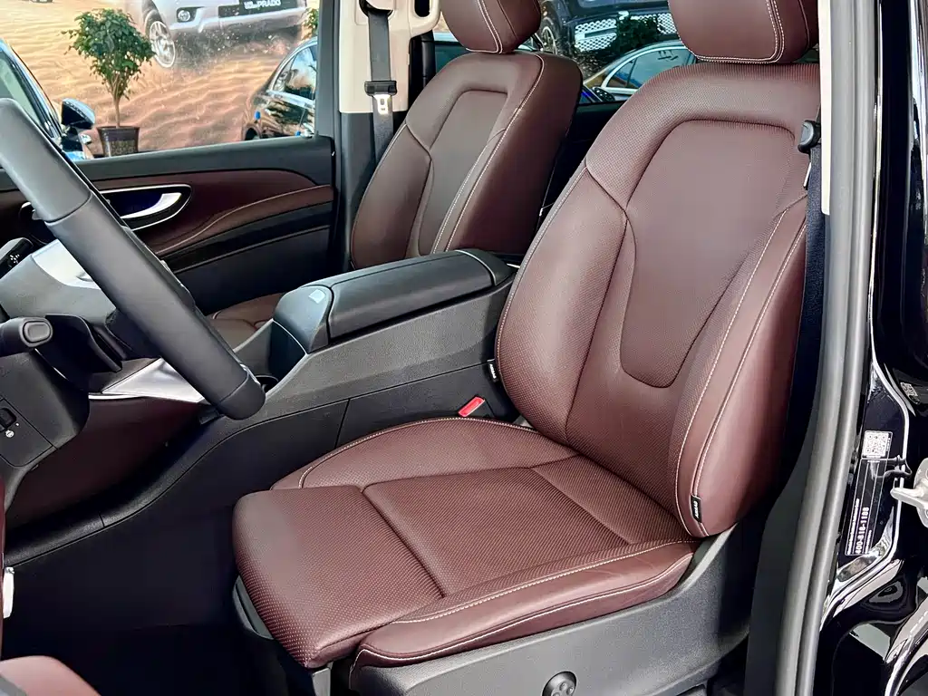 Mercedes-Benz V-Class 2024 300 L Long Wheelbase Luxury Edition