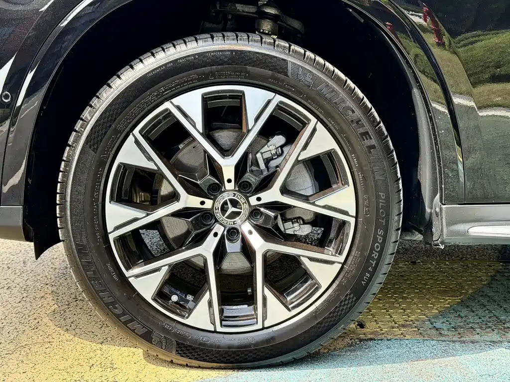 Mercedes-Benz GLC 2023 GLC 260 L 4MATIC Luxury 7-seat