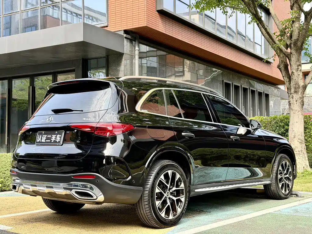 Mercedes-Benz GLC 2023 GLC 260 L 4MATIC Luxury 7-seat