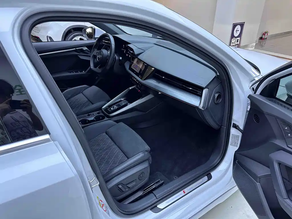 Audi A3 2022 model A3L Limousine 35 TFSI Luxury Sport Edition