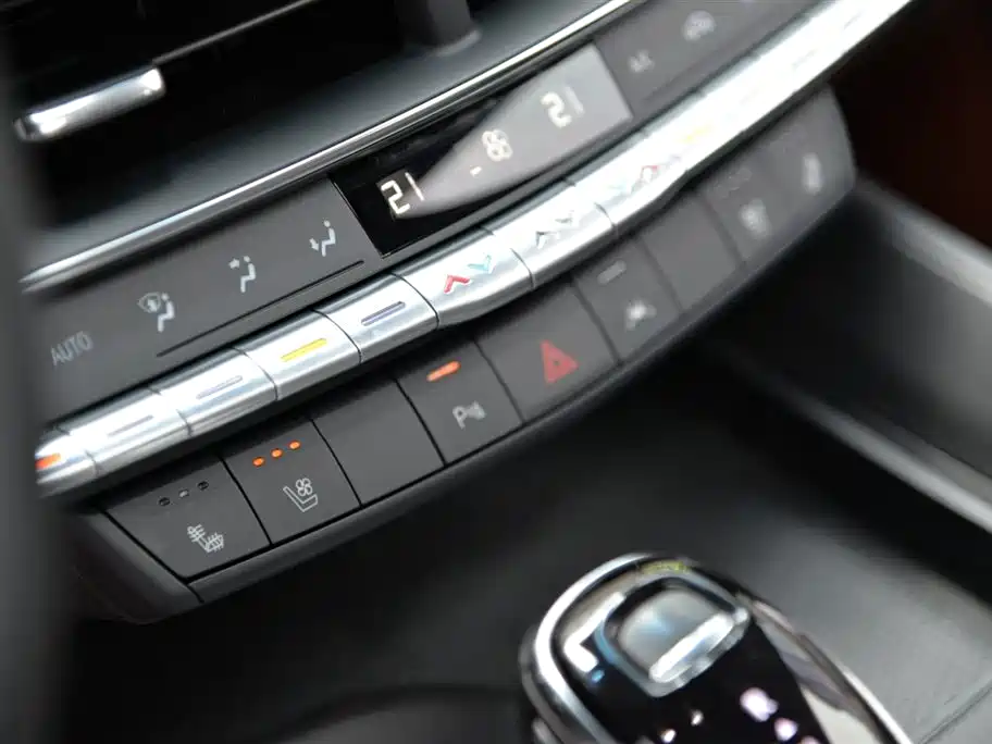 Cadillac CT5 2023 28T Luxury (Standard)