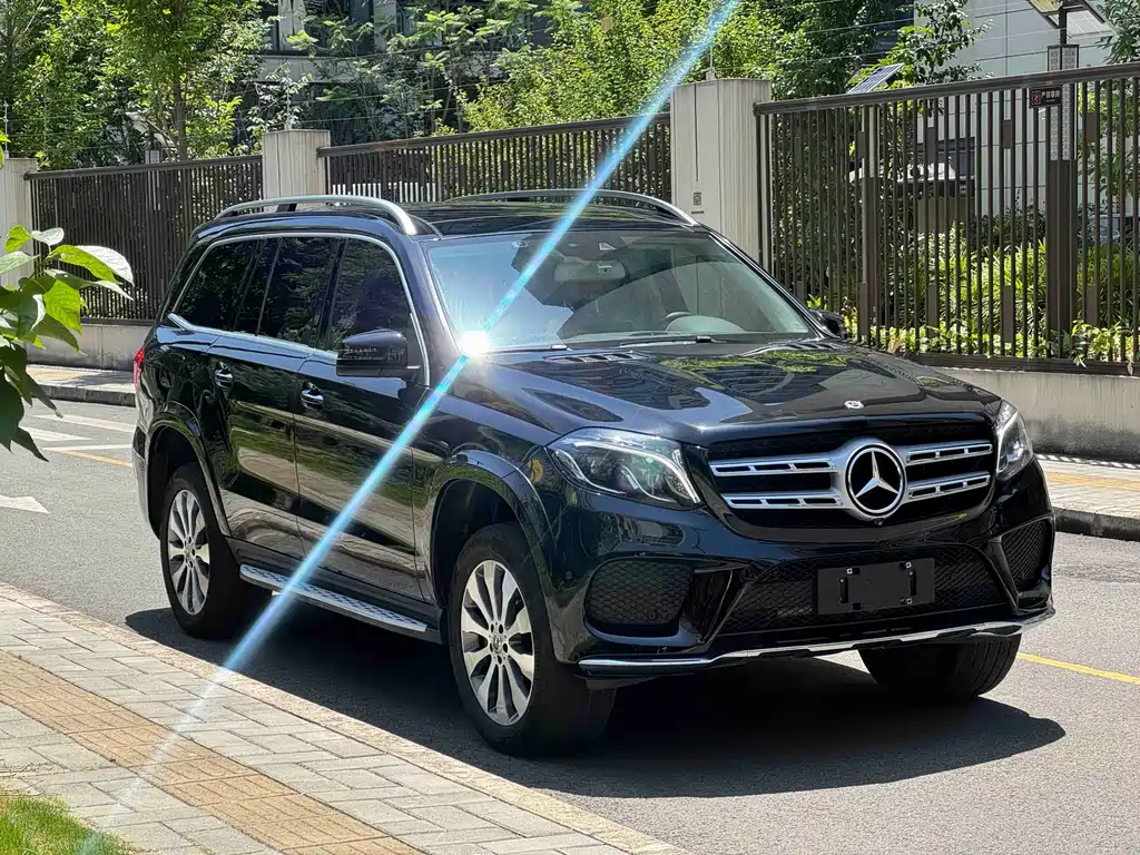 Mercedes-Benz GLS 400 4MATIC Dynamic Edition 2018 Model Year