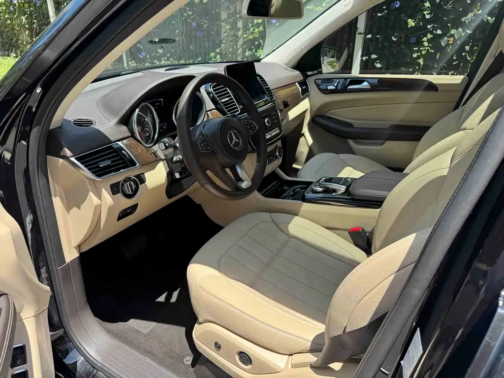 Mercedes-Benz GLS 400 4MATIC Dynamic Edition 2018 Model Year