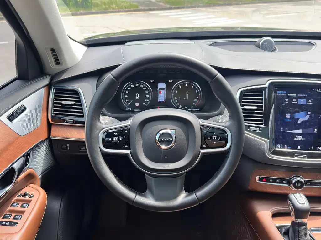 Volvo XC90 2018 T6智尊版 7座