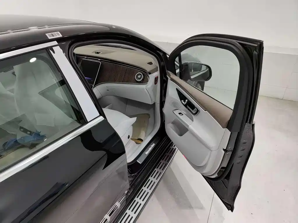 EQE SUV 2024 500 4MATIC Pioneer Edition