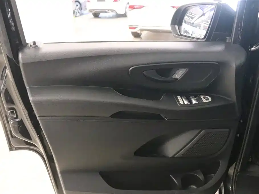 Volkswagen Viloran 2020 2.0T Elite 7-seat