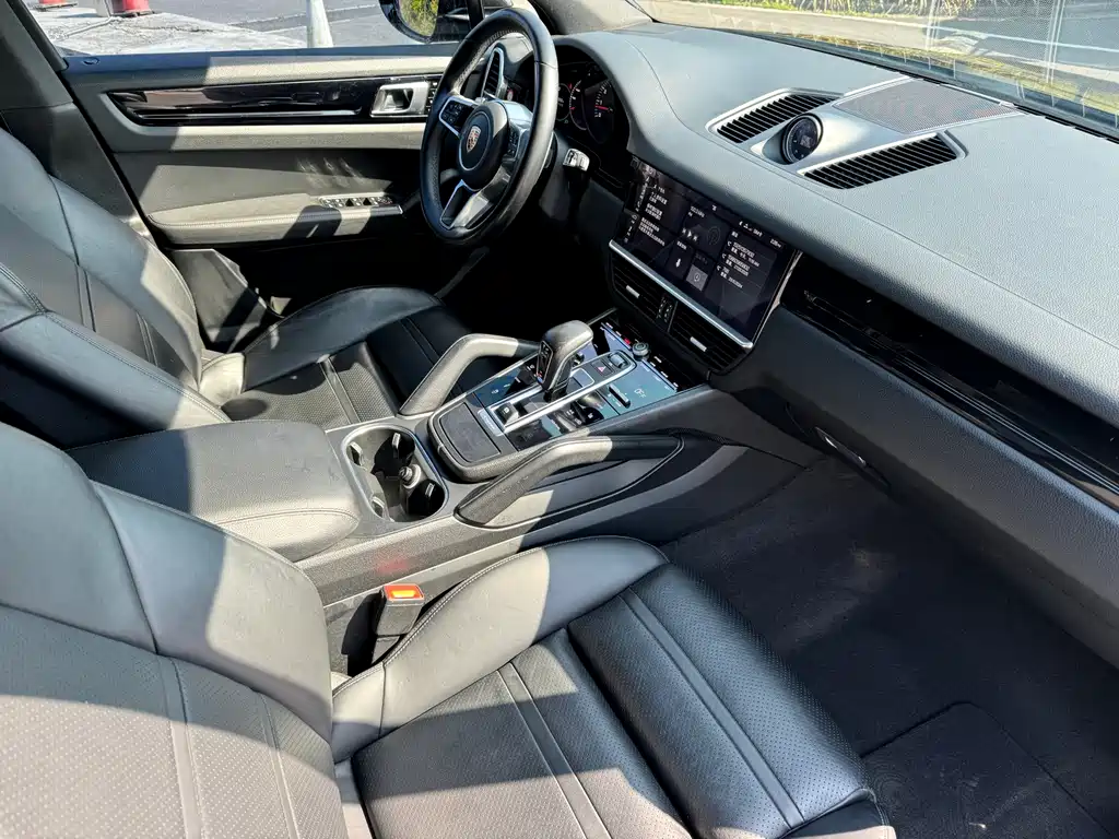 Cayenne 2019 3.0T