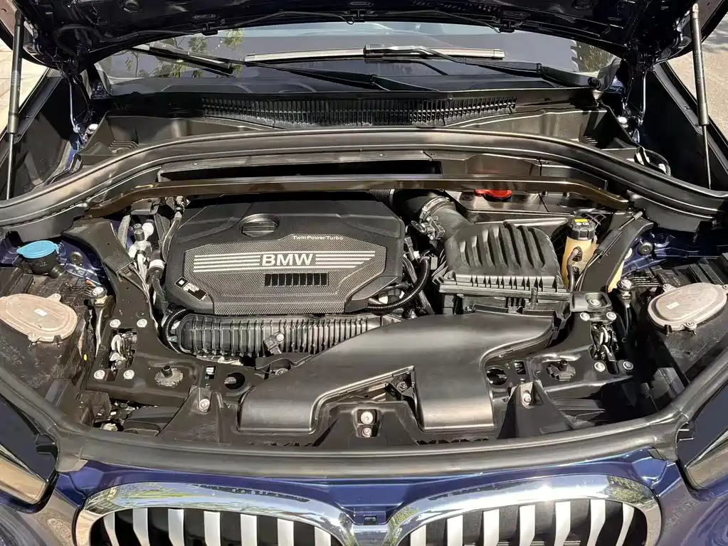 BMW X1 2021 sDrive25Li Leading Edition