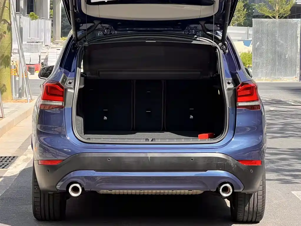 BMW X1 2021 sDrive25Li Leading Edition