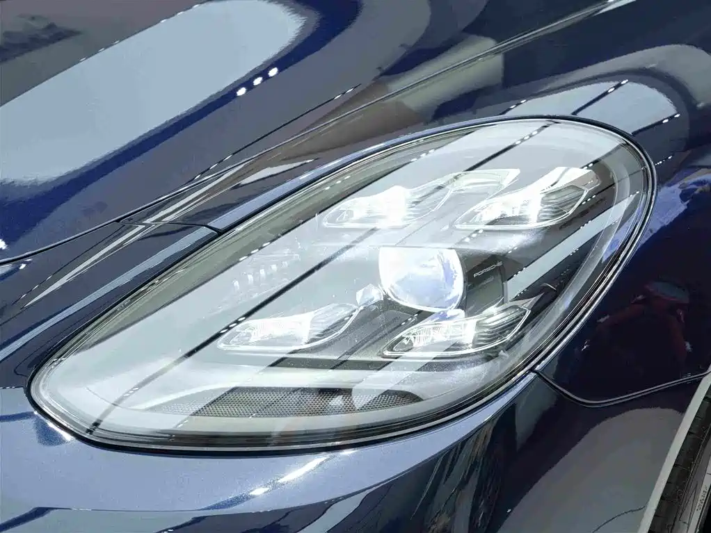 Panamera 2023 4 Executive Long Platinum Edition 2.9T