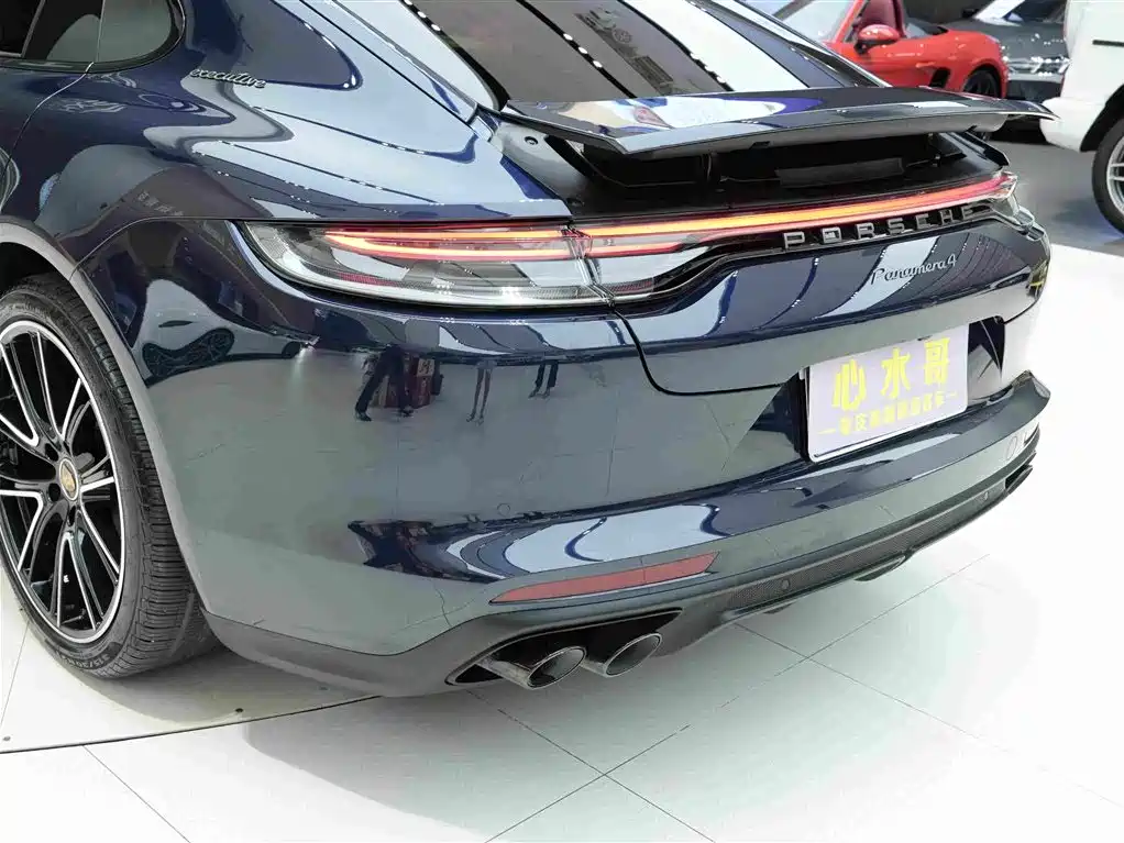 Panamera 2023 4 Executive Long Platinum Edition 2.9T