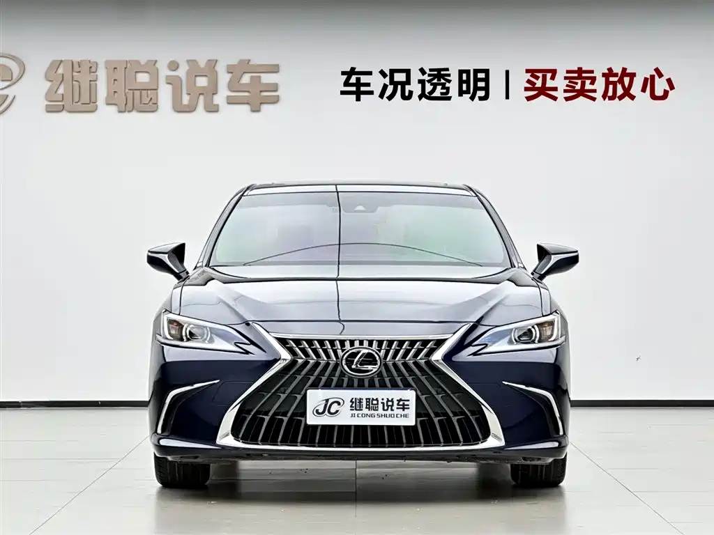 Lexus ES 2022 300h Excellence Edition