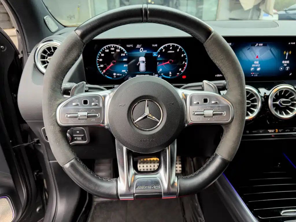 Mercedes-AMG GLA 45 4MATIC+ 2021
