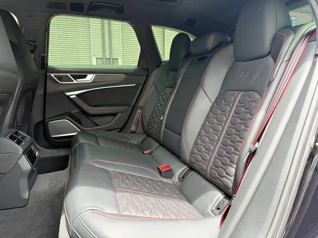 Audi RS 6 2022 model RS 6 4.0T Avant