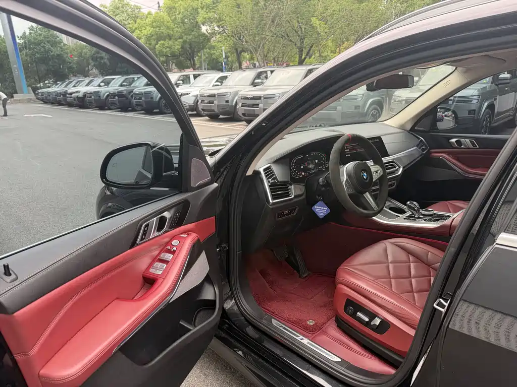 BMW X5 2022 xDrive 30Li M Sport Package尊享型