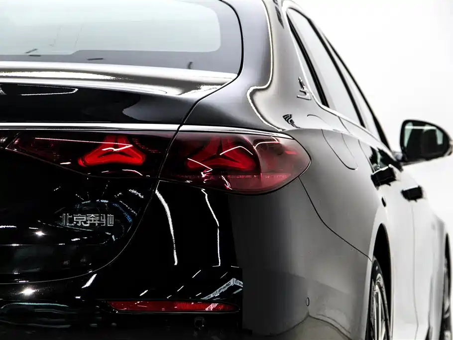 Mercedes-Benz E-Class 2024 E 300 L Fashion Edition