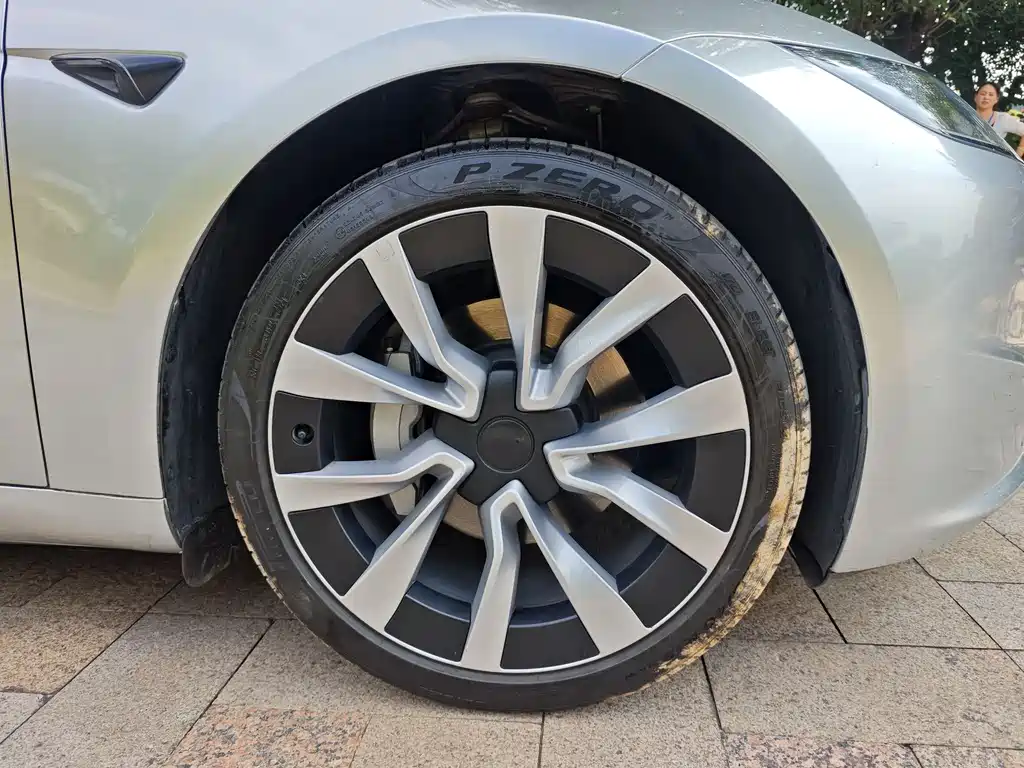 Model 3 2025 Rear-Wheel Drive Edition