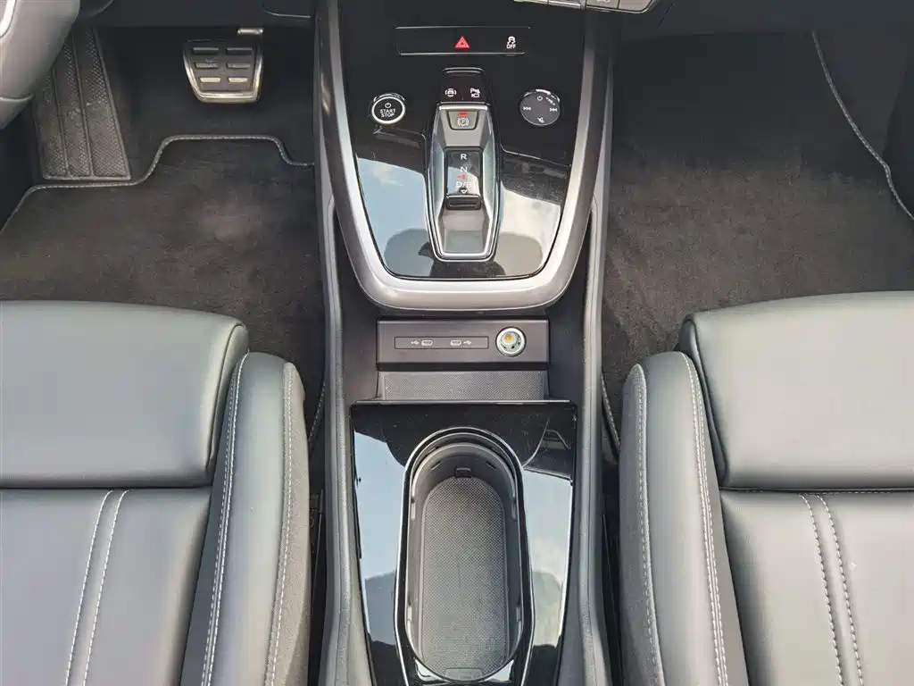 Audi Q4 e-tron 2024 40 e-tron Creative Edition