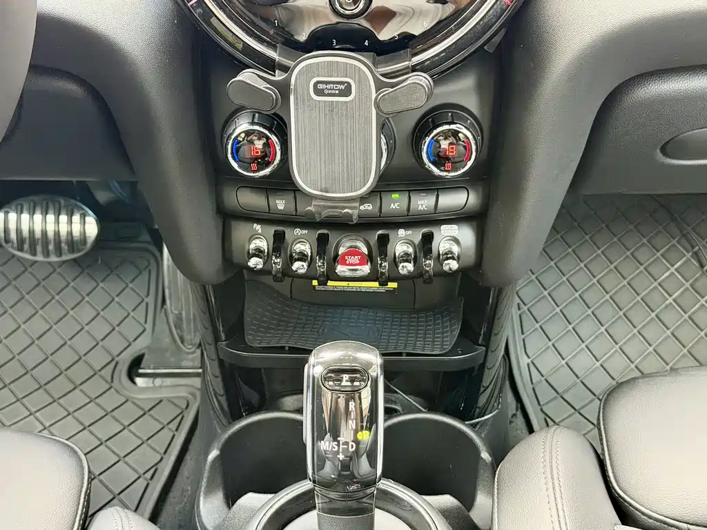MINI 2022 1.5T Cooper Artist 5-Door Edition
