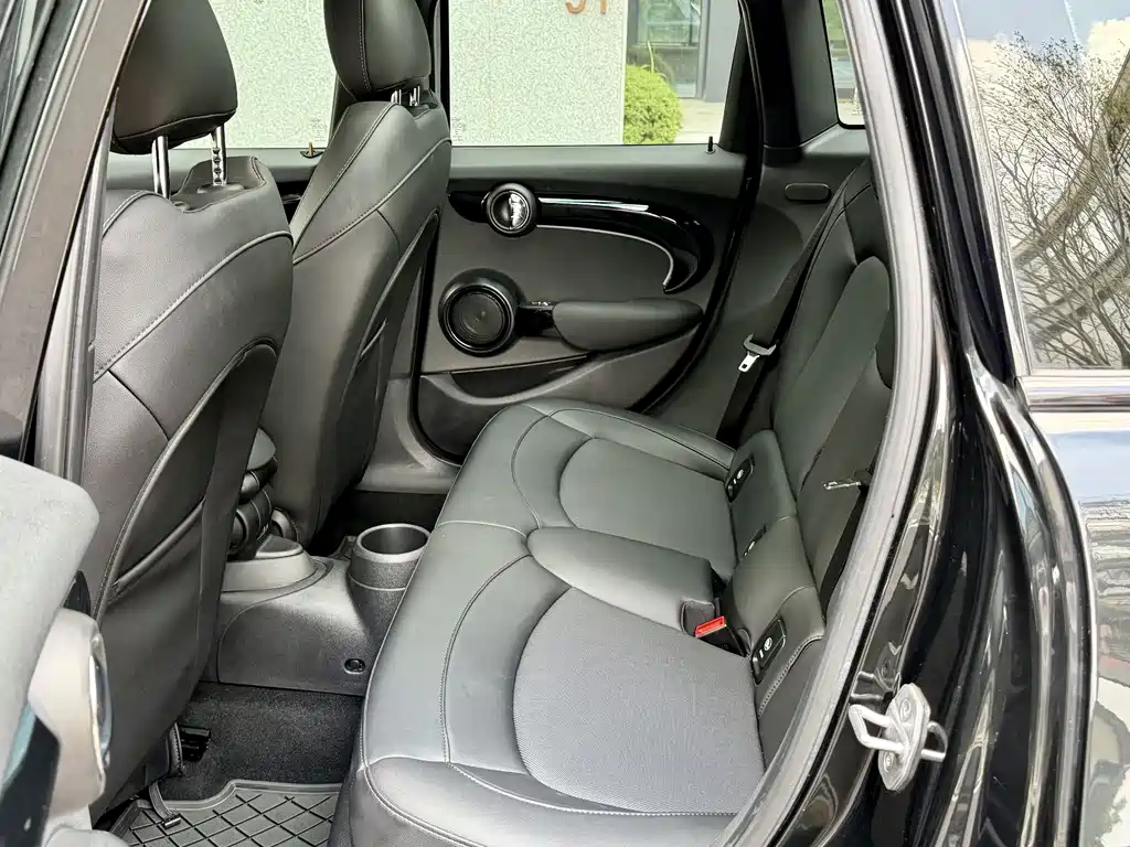 MINI 2022 1.5T Cooper Artist 5-Door Edition
