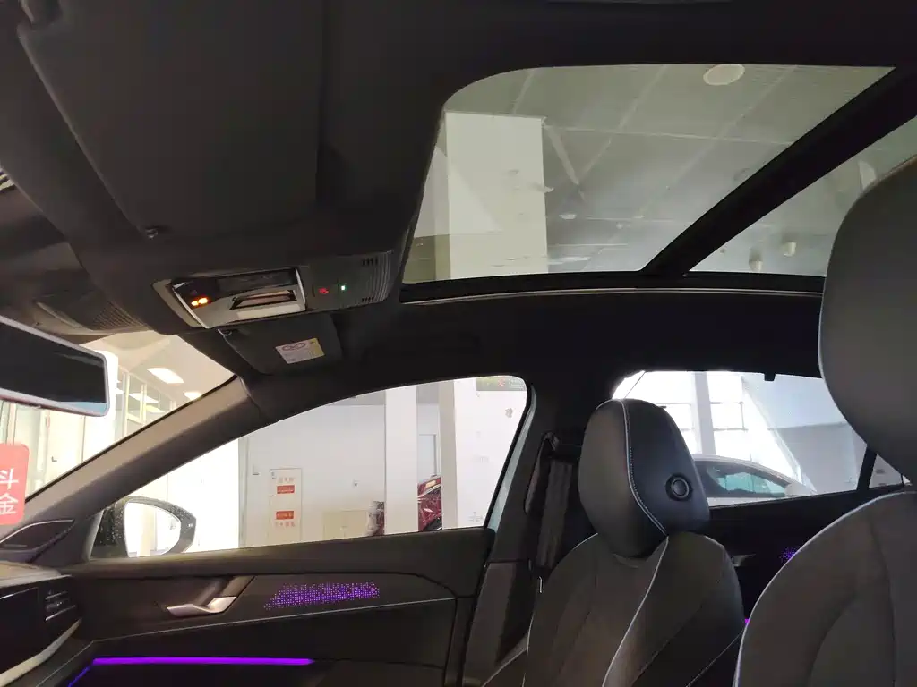 Passat 2025 Pro 380TSI Starry Dragon Honor Edition