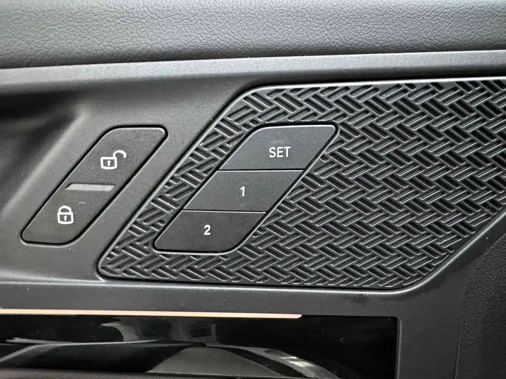 BMW X1 2023 sDrive20Li X Design Package