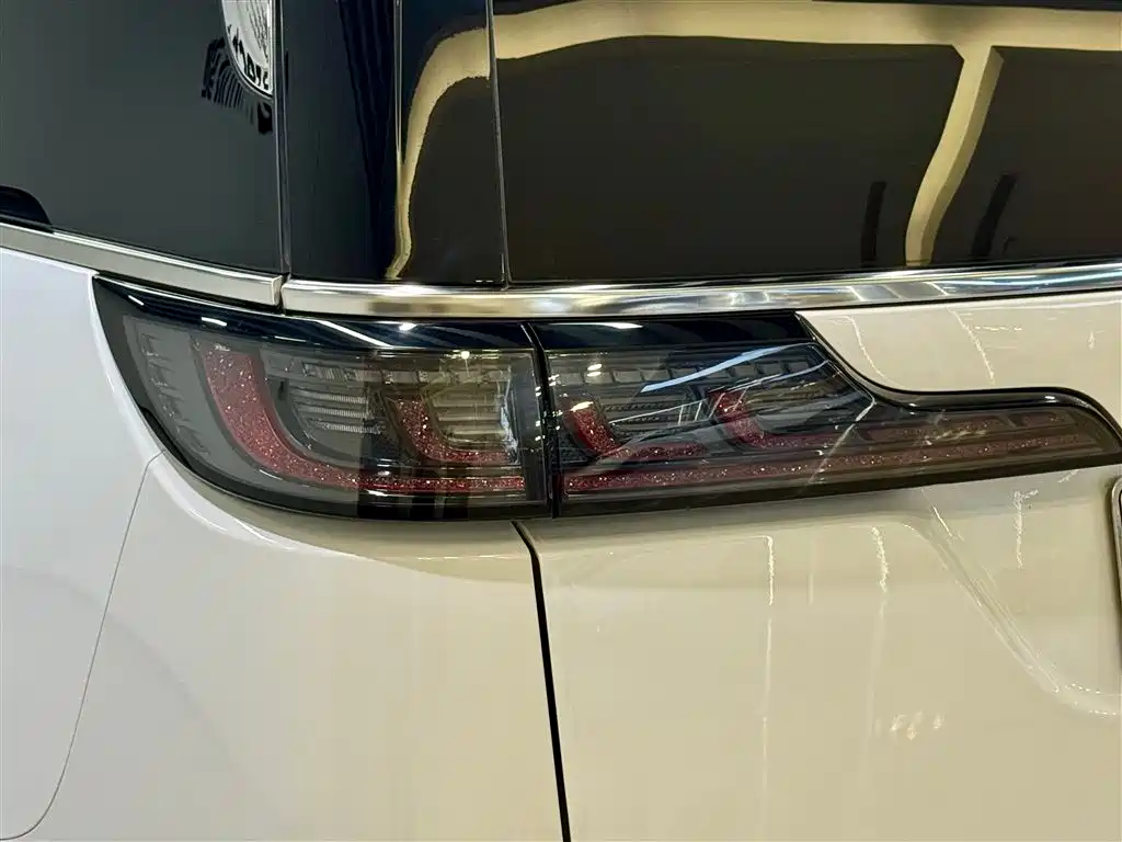 Dreams Explorer 2024款 PHEV Extra-long Range Flagship Edition