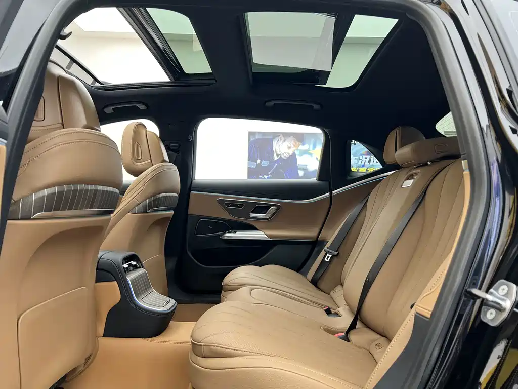 Mercedes-Benz E-Class 2025 Model E 300 L Fashion Edition