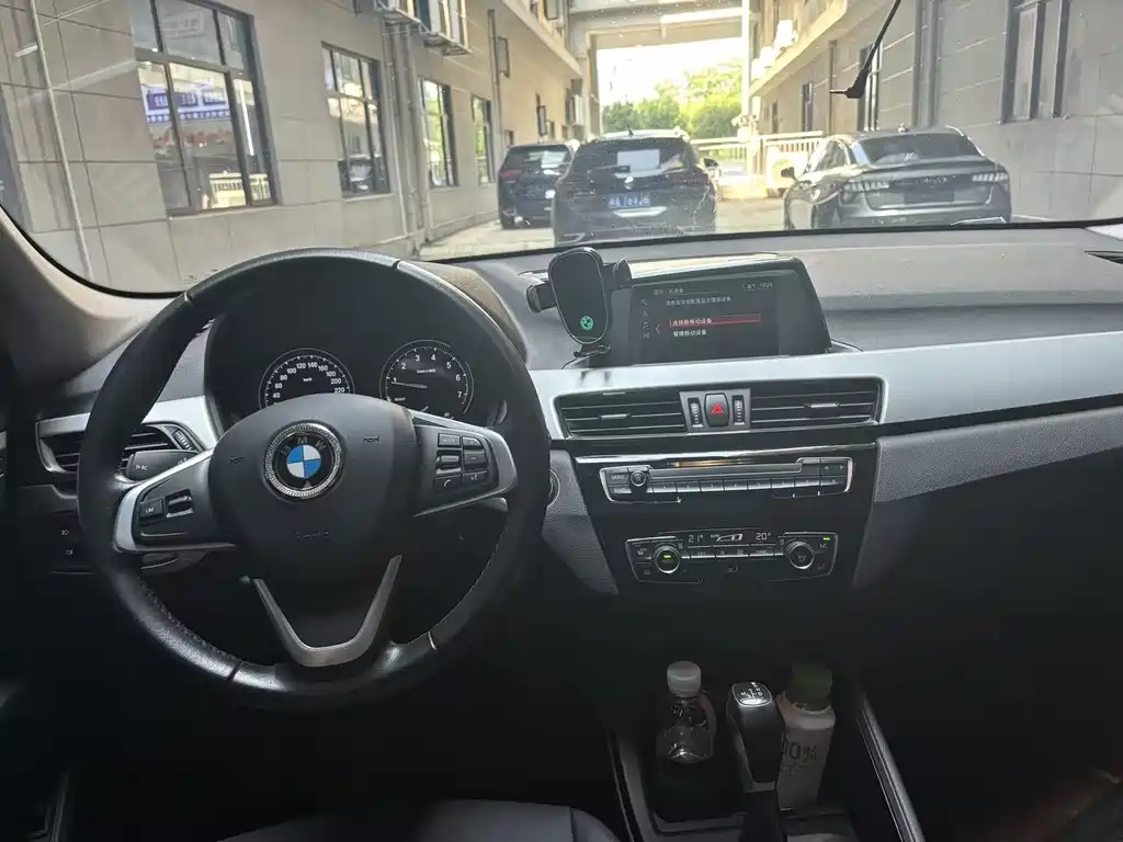 BMW X1 2019 sDrive20Li Leading Edition
