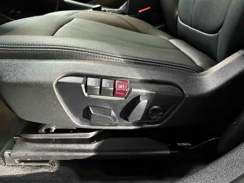 BMW X1 2019 sDrive20Li Leading Edition