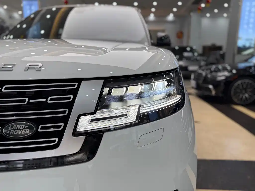 Range Rover 2023 3.0 L6 400PS Creation Extended Edition