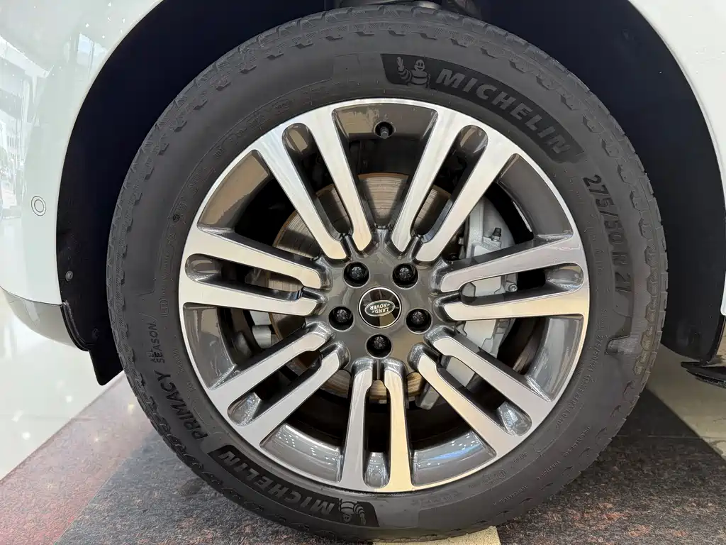 Range Rover 2023 3.0 L6 400PS Creation Extended Edition