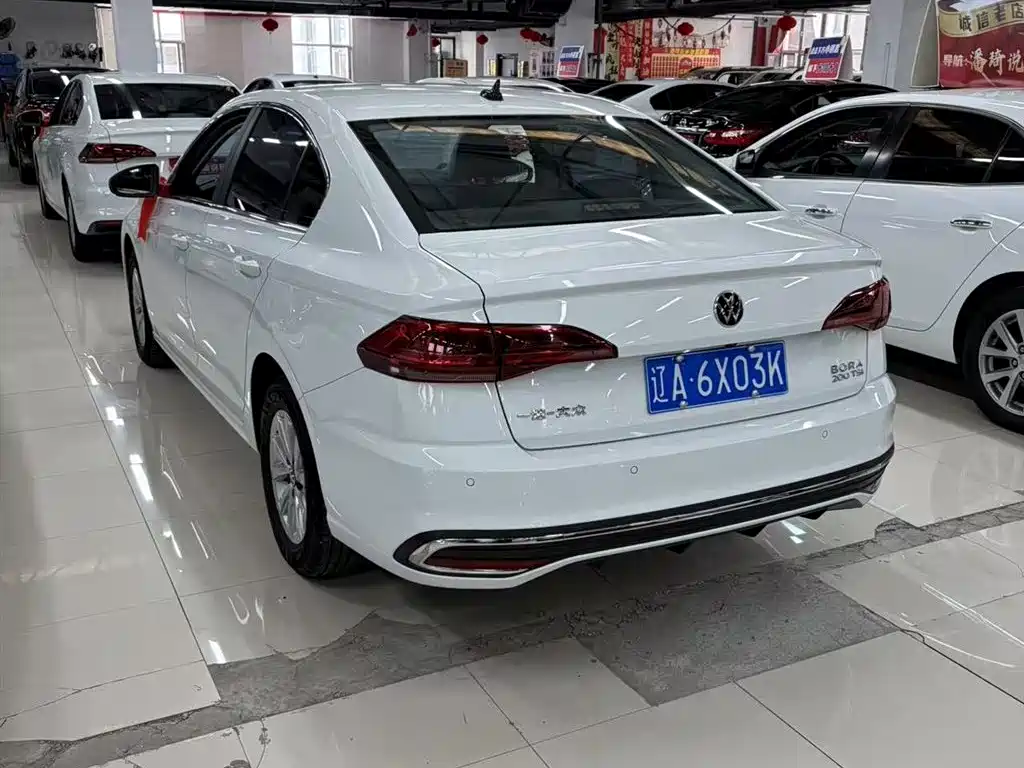 Bora 2024 200TSI DSG Smooth Travel Edition