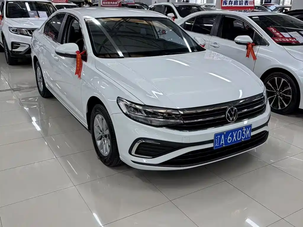 Bora 2024 200TSI DSG Smooth Travel Edition