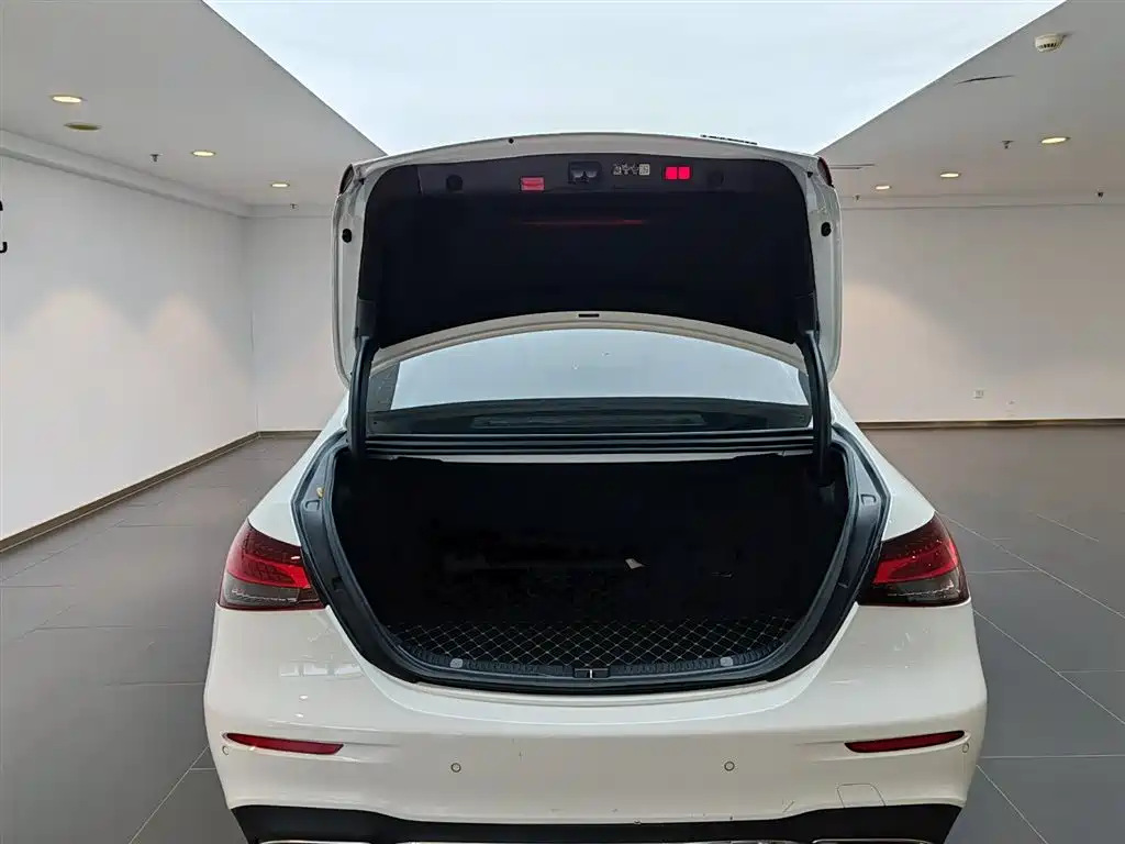 Mercedes-Benz E-Class 2023 E 300 L Sporty and Stylish Edition