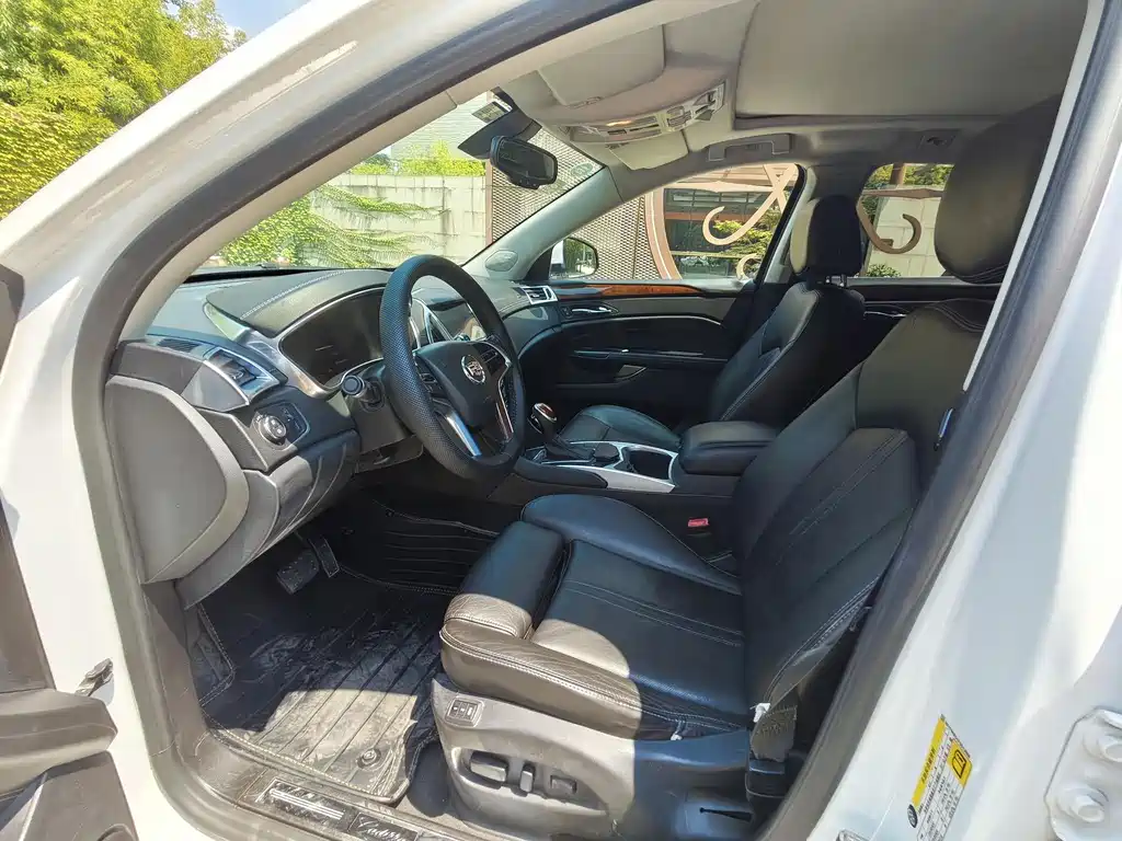 Cadillac SRX 2014 3.0L Premium Luxury Edition
