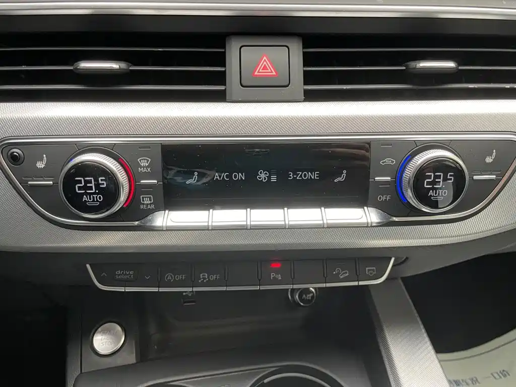 Audi A4 Import 2019 45 TFSI allroad quattro Fashion Model