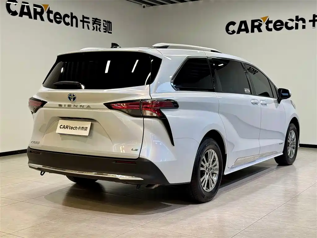 Sienna 2023 2.5L Hybrid Comfort Edition