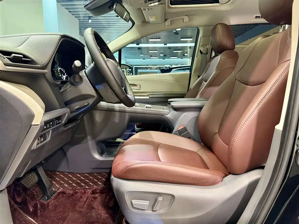 Sienna 2023 2.5L Hybrid Comfort Edition