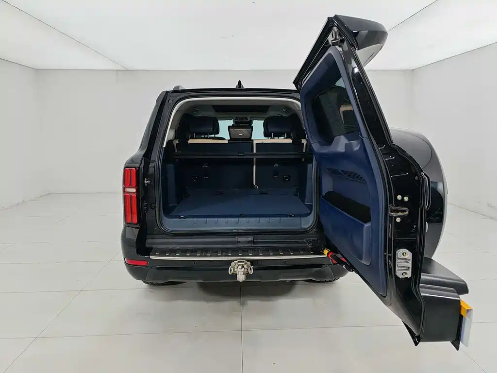 TANK 500 2022 Model Sport Edition 5-Seater