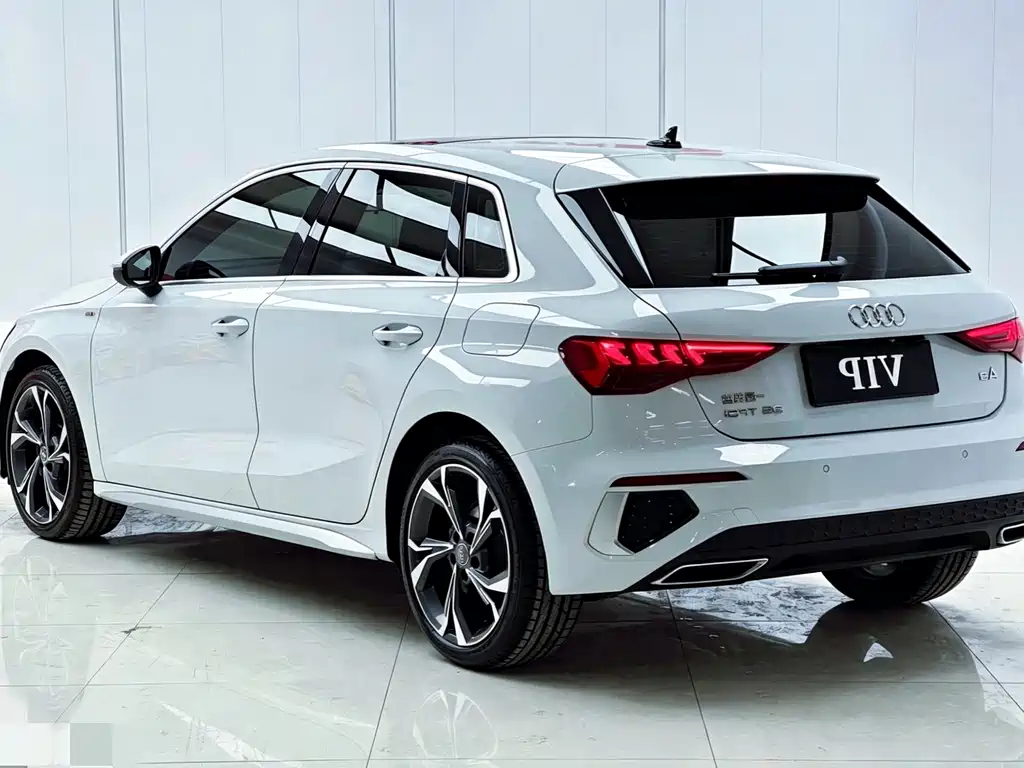 Audi A3 2023 Sportback 35 TFSI Fashion Sport Edition